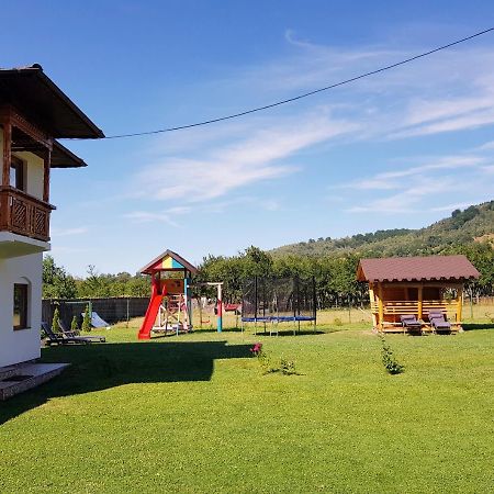 La Bunicu Villa Polovragi Luaran gambar