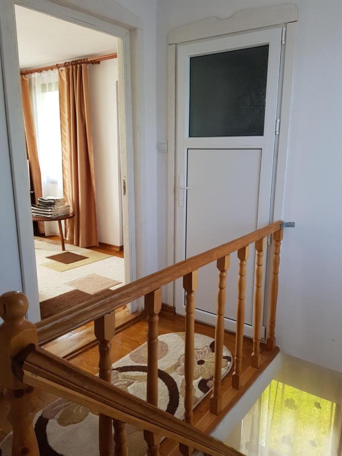 La Bunicu Villa Polovragi Luaran gambar
